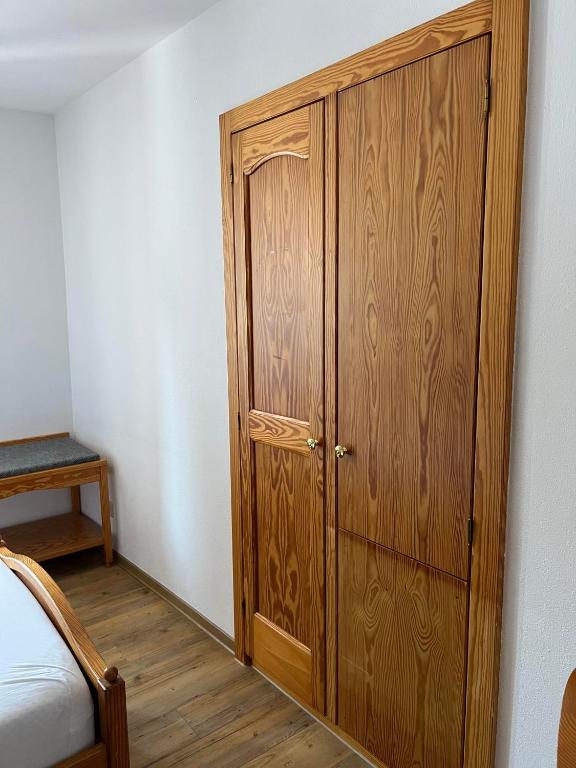 Hotel Restaurant Lavelle - Single Room With Shower