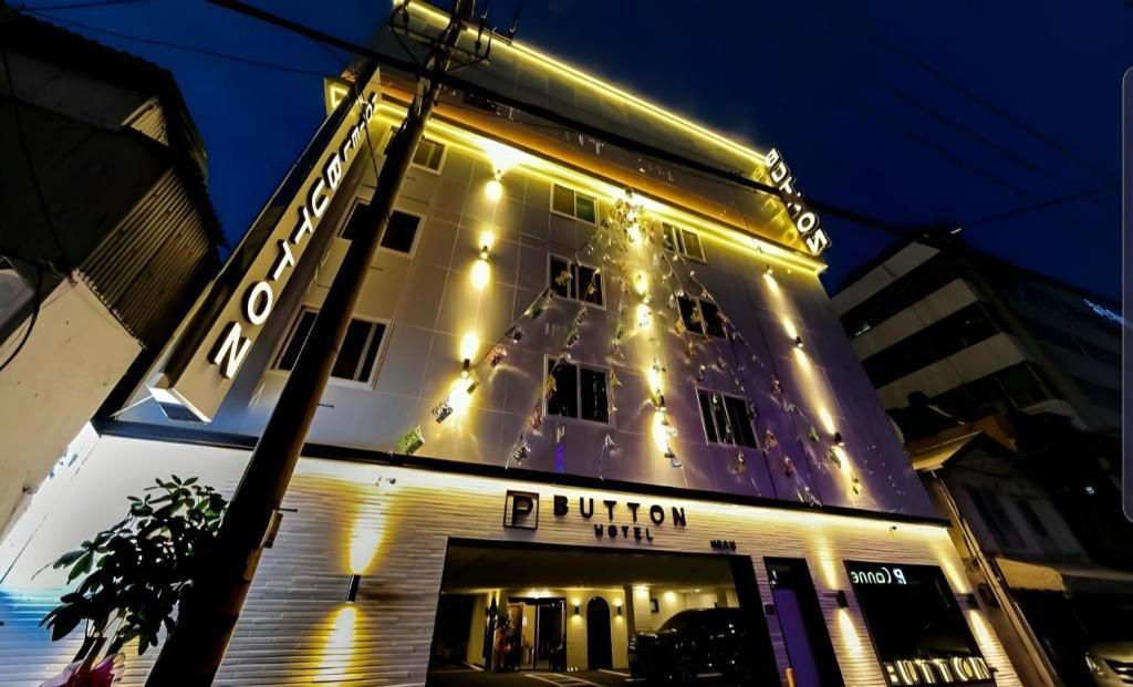 Το κτήριο όπου στεγάζεται  το μοτέλ