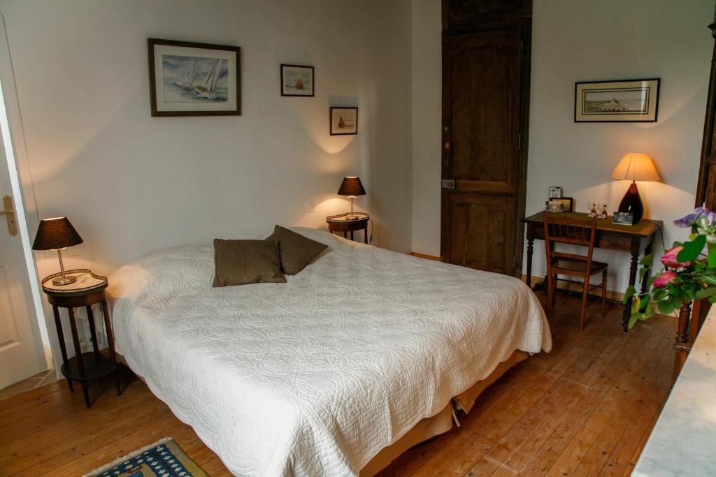Bed & Breakfast Chateau Les Cèdres - Superior Double Or Twin Room With Garden View