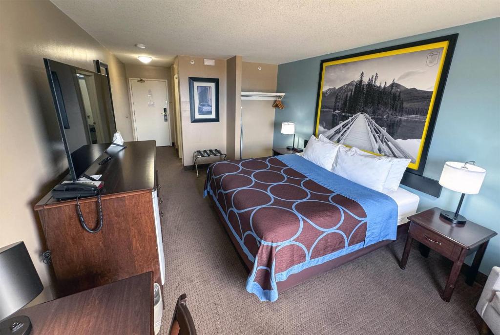Super 8 by Wyndham Edmonton South - Resim 15