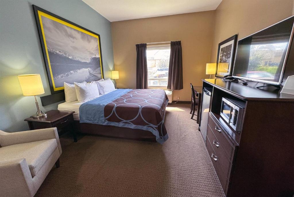 Super 8 by Wyndham Edmonton South - Resim 22