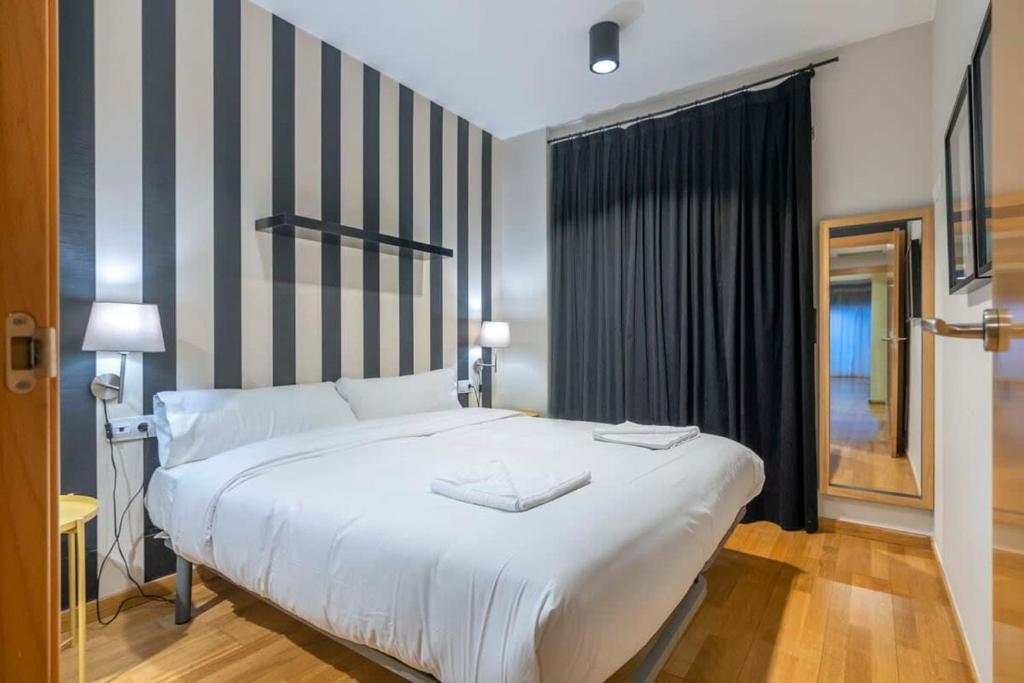 The Collection Barcelona - Eixample perfect 2 bedroom with terrace