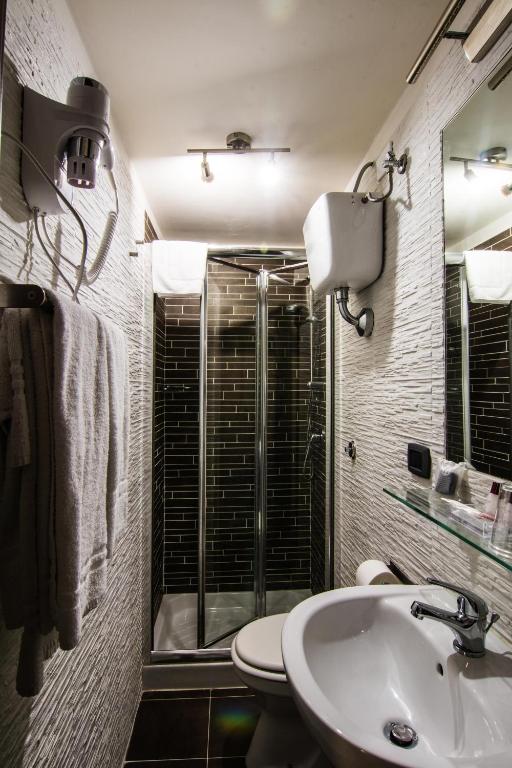 Hotel Charter - Resim 36