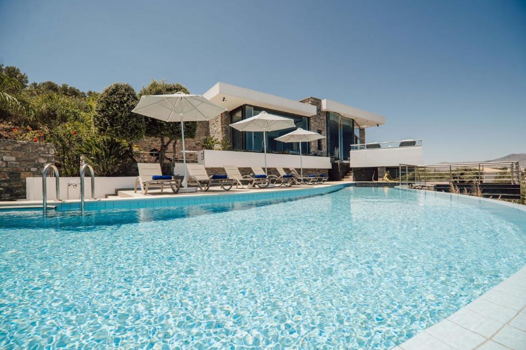 Bazén v ubytování Villa Kera Panorama by PosarelliVillas nebo v jeho okolí