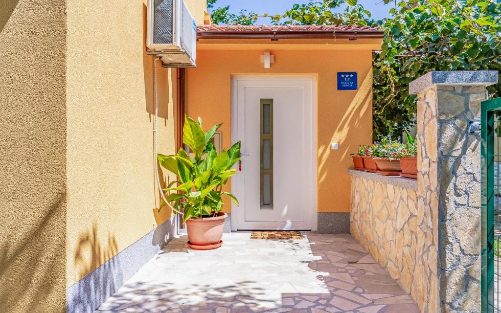 Holiday Home Maya
