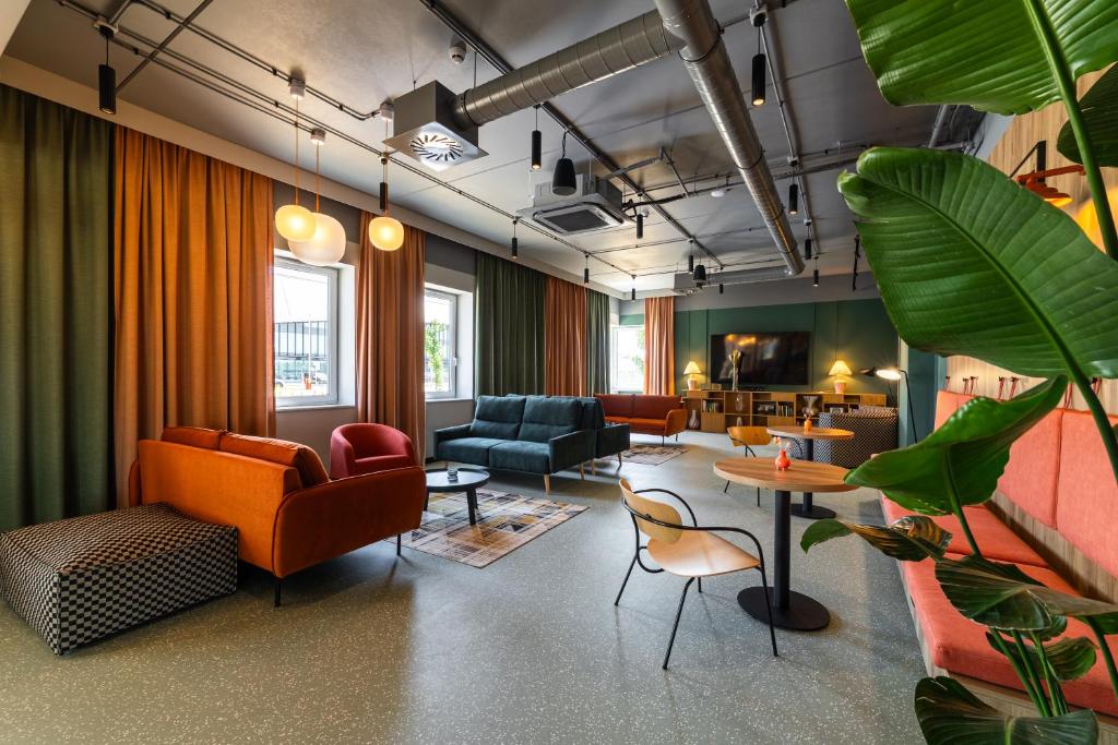 DeSilva Inn Opole - 14