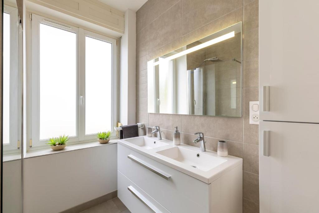 Appartement de Prestige au centre climatisé avec jardin privé – photo 8