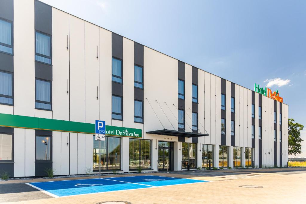 DeSilva Inn Opole - 12