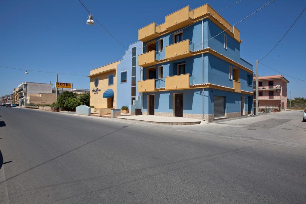 O edifício em que o hotel se localiza
