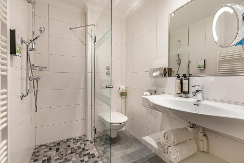 Alpine Club Resort - 2