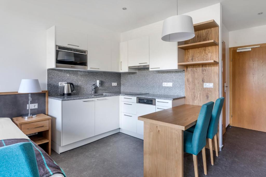 Alpine Club Resort - 9