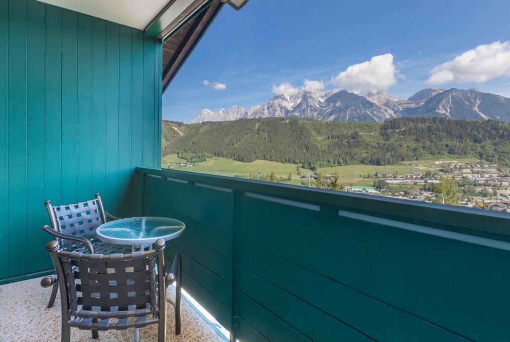 Alpine Club Resort - 7