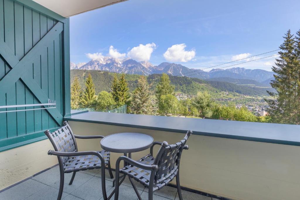 Alpine Club Resort - 6