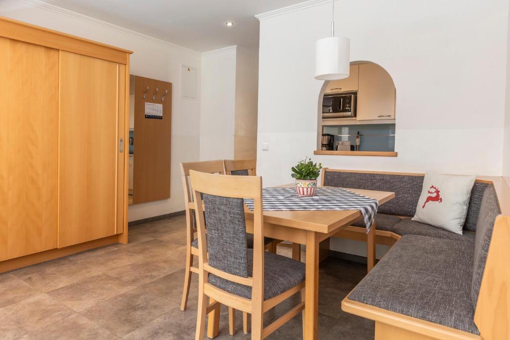 Alpine Club Resort - 13