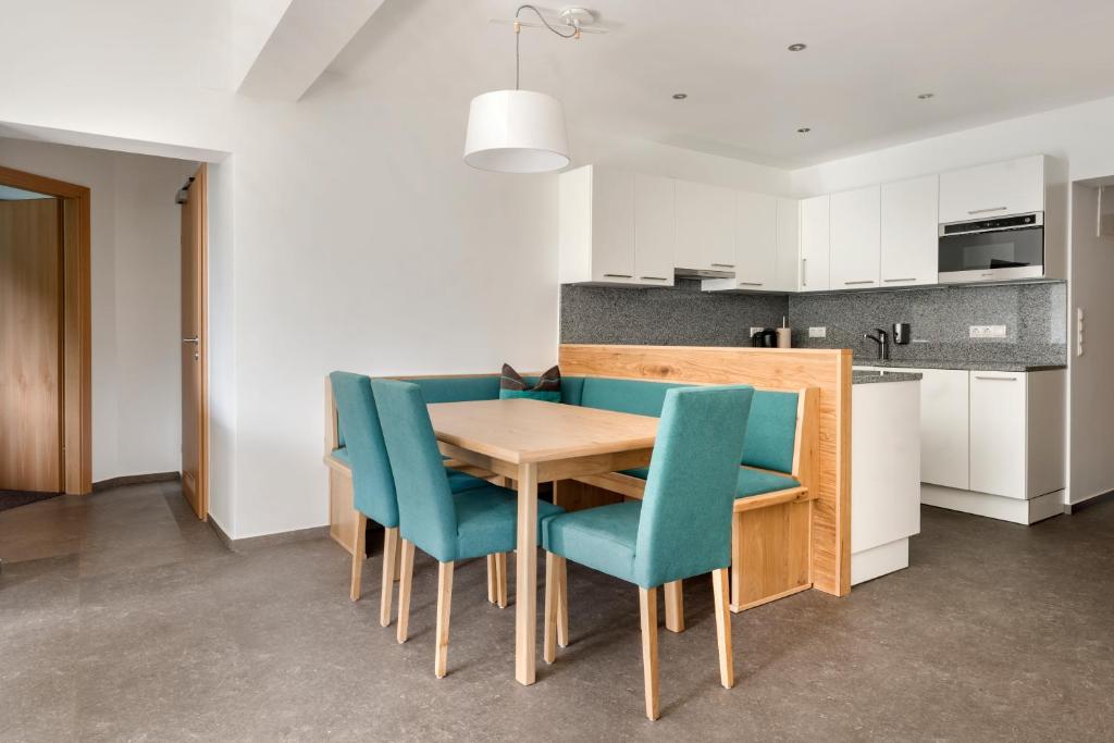 Alpine Club Resort - 17