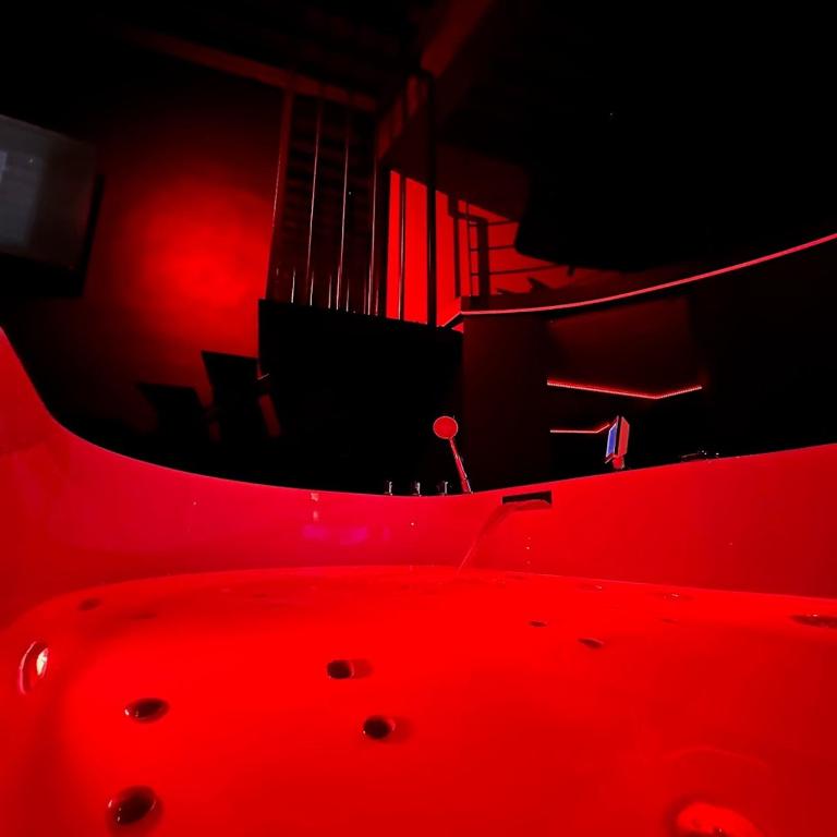 Sweet secret's jacuzzi-love room Vieux Lyon
