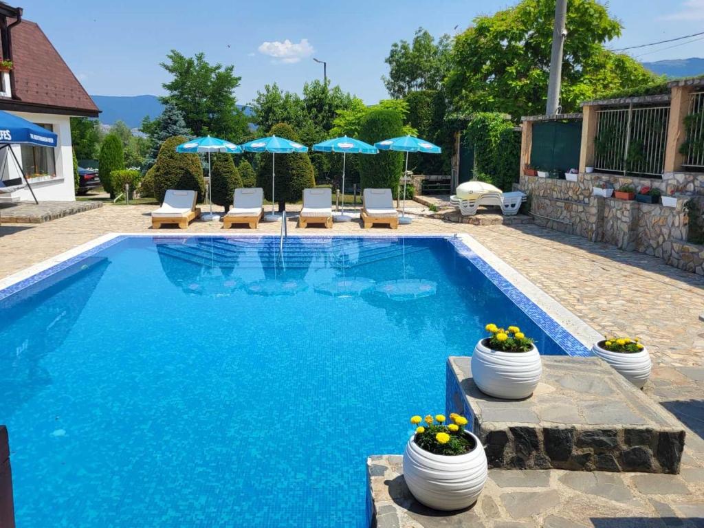 Πισίνα στο ή κοντά στο Holiday House Kubrat