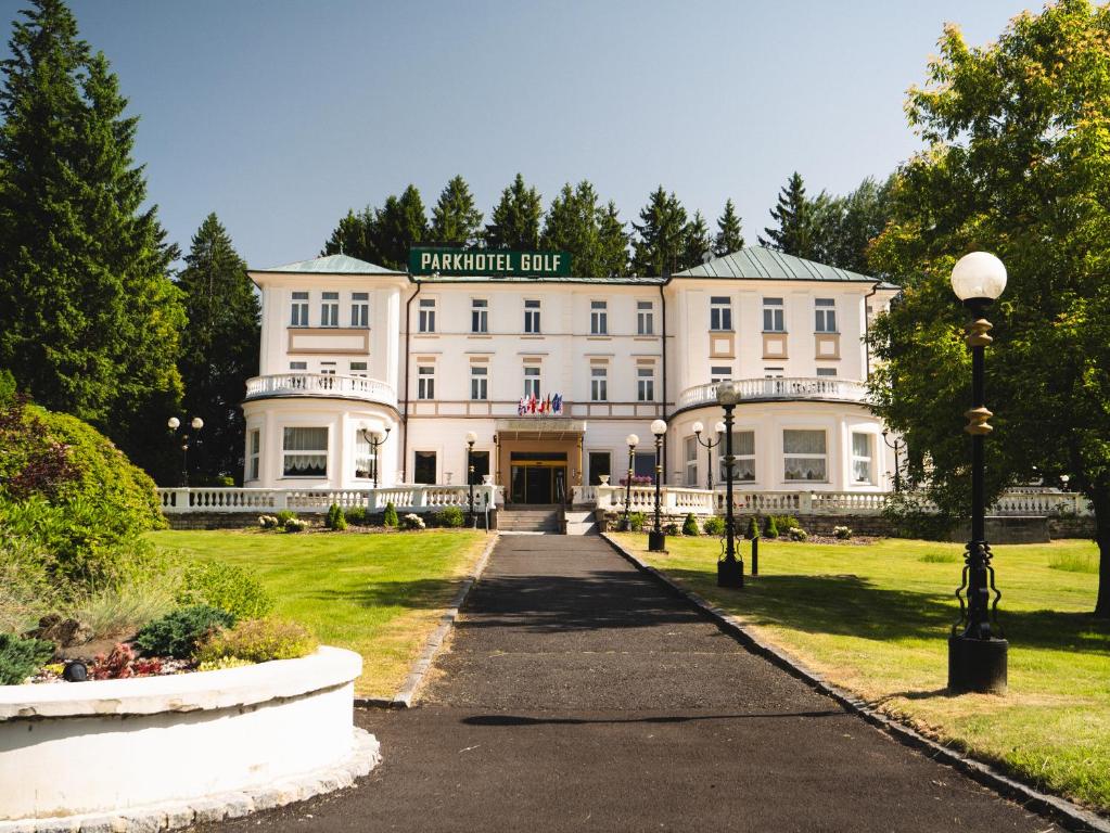 Budova, v ktorej sa hotel nachádza