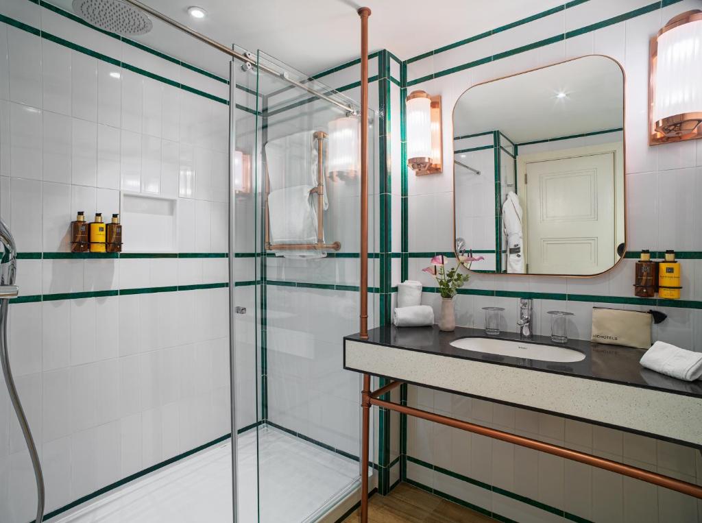 H10 Cubik 4* Sup - 18