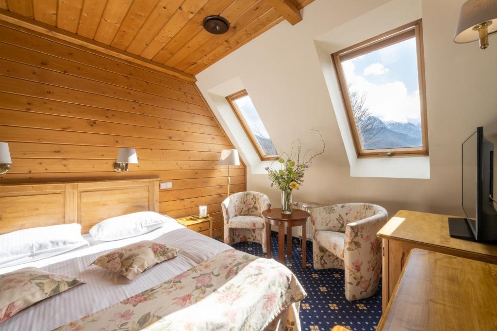 
Pokój z 1 łóżkiem podwójnym i widokiem na góry
