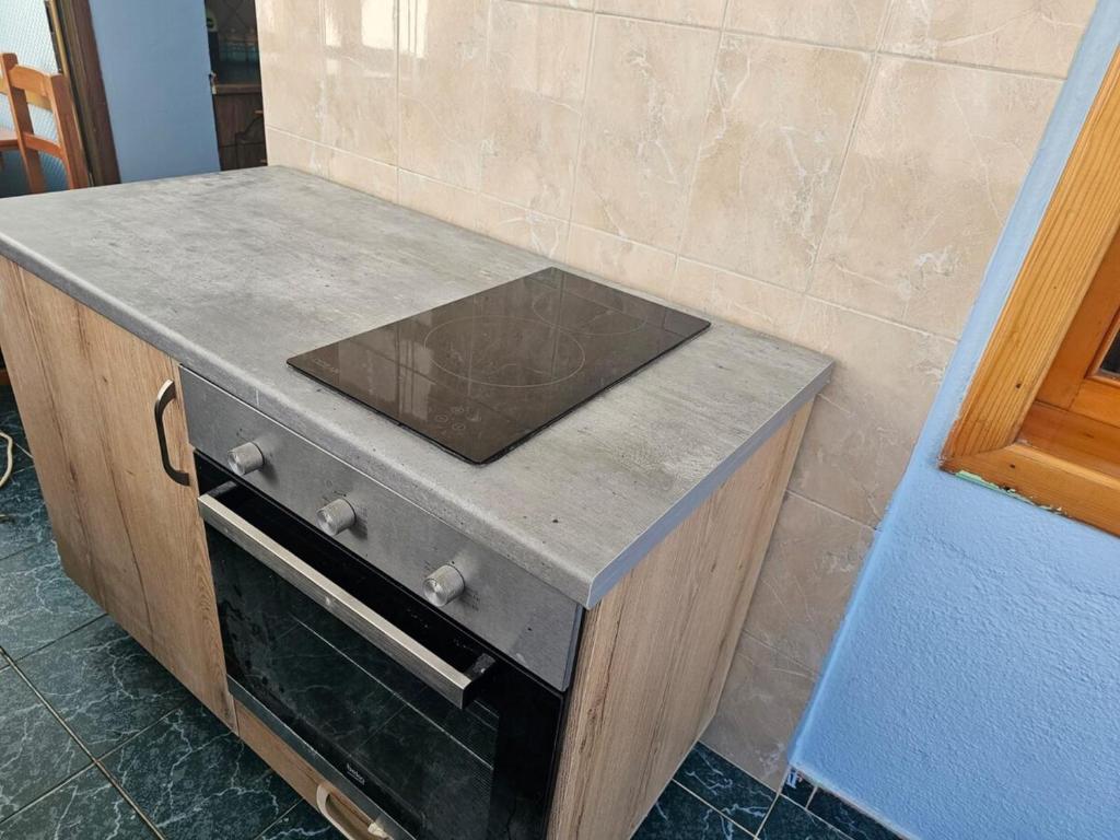 Nhà bếp/bếp nhỏ tại Lovely Apartment City Center Near Lake