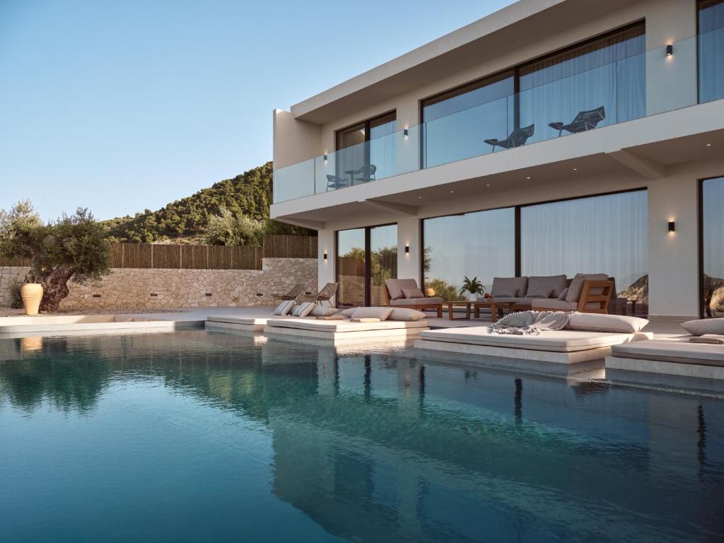 Πισίνα στο ή κοντά στο Bougainvillea Essence Villa