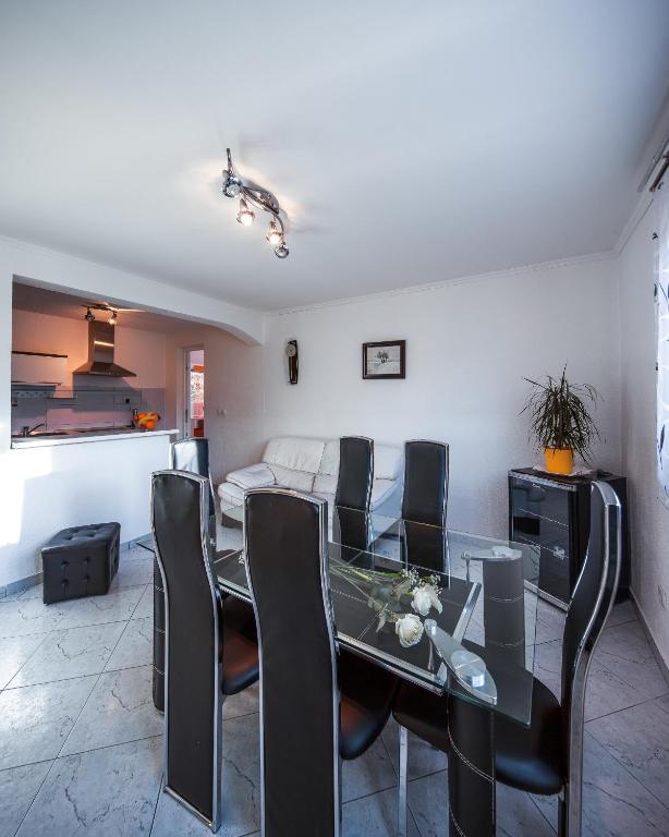 Posedenie v ubytovaní Guest House Slavica