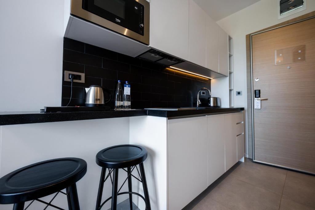 Royal Blue Resort & Residences - 6