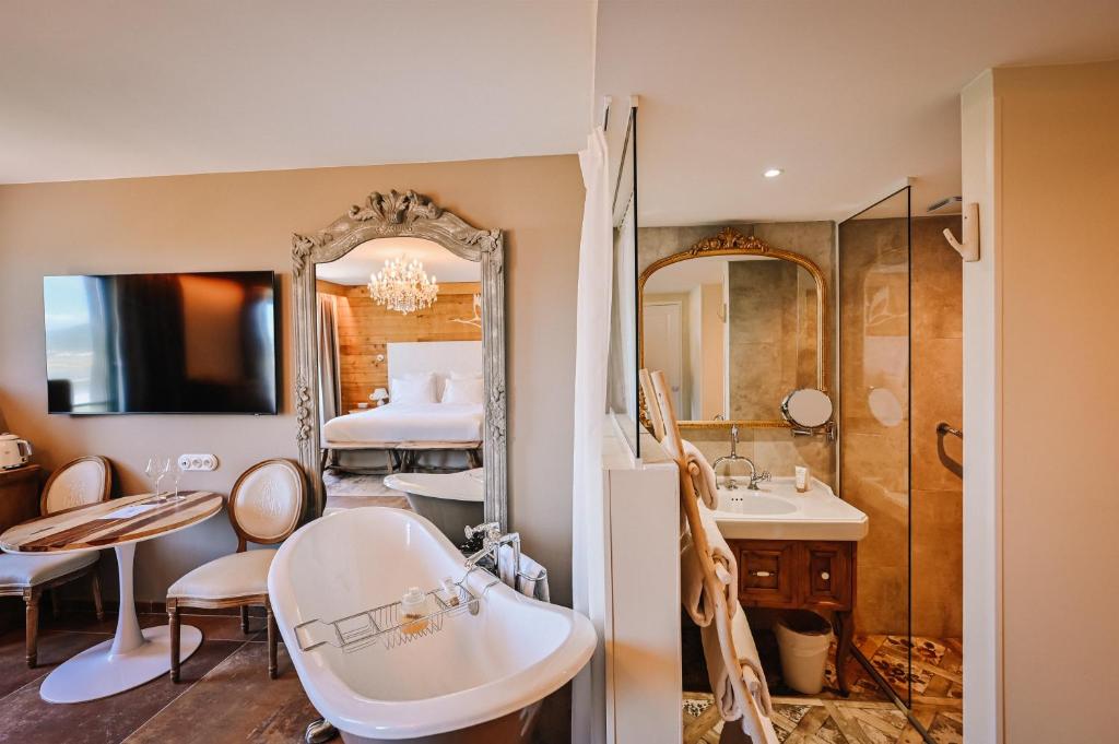 Le Hameau Des Pesquiers Ecolodge & Spa, Curio Collection By Hilton - King Kamer