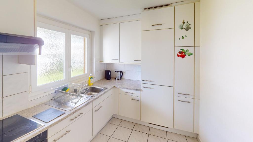 Cozy Apartment with Balcony in Zürich - Resim 8