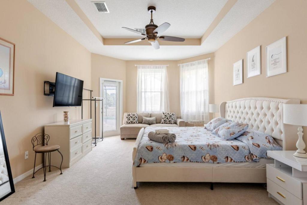 Кровать или кровати в номере The Blessings Place Weddings Retreats and Events