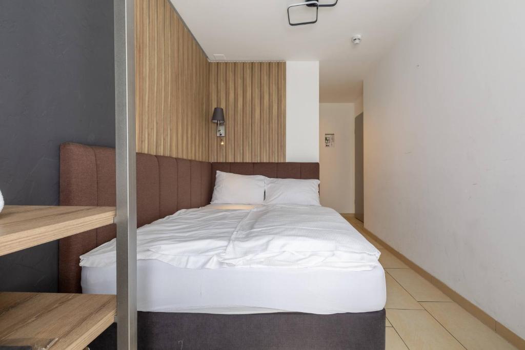 Nani City Hotel Self Check-In - Resim 12