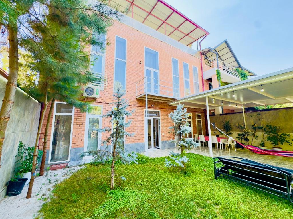 Κήπος έξω από το Casa Uzbek