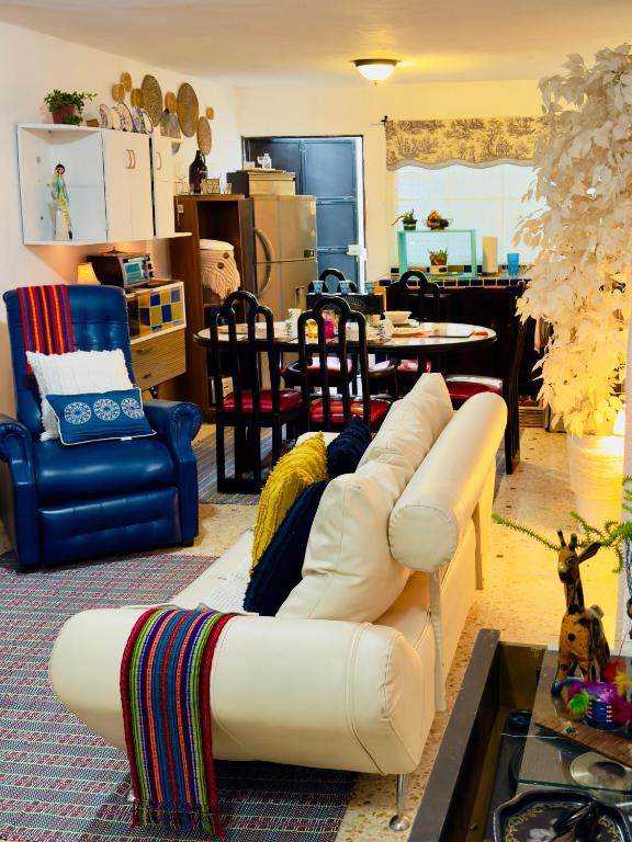 Centric Full Apartment with Terrace, Antigua Guatemala (updated prices ...