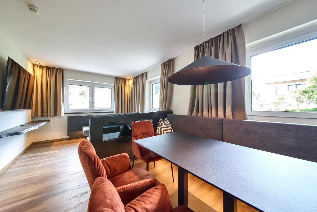 The Poolhouse Boutique Lodge - 14