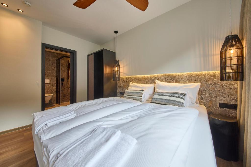 The Poolhouse Boutique Lodge - 4