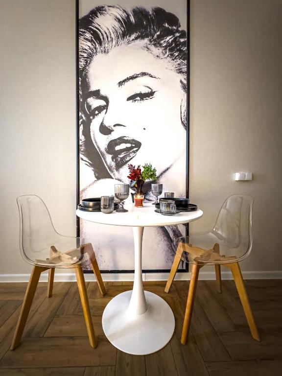 امکانات Monroe Chic Studio - تصویر ۴