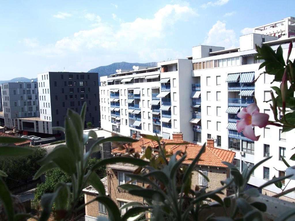 Budova, v ktorej sa apartmán nachádza
