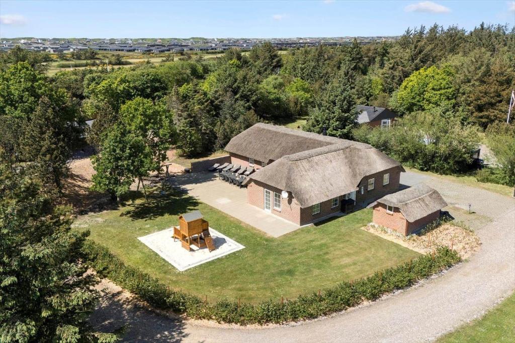 Tòa nhà nơi nhà nghỉ dưỡng tọa lạc