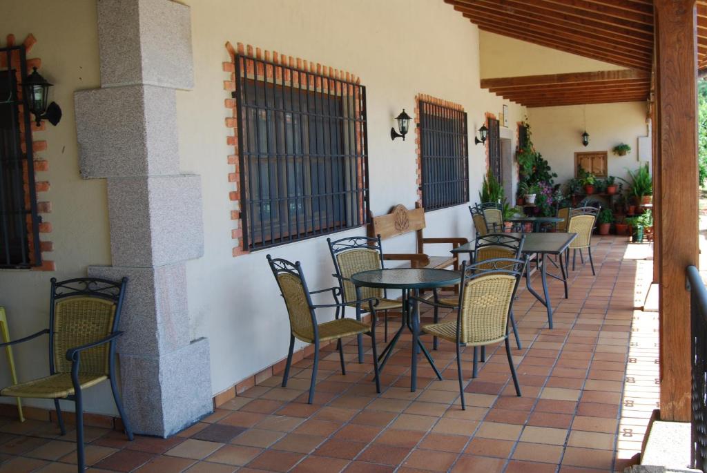 Reštaurácia alebo iné gastronomické zariadenie v ubytovaní Casa Rural El Regajo Valle del Jerte