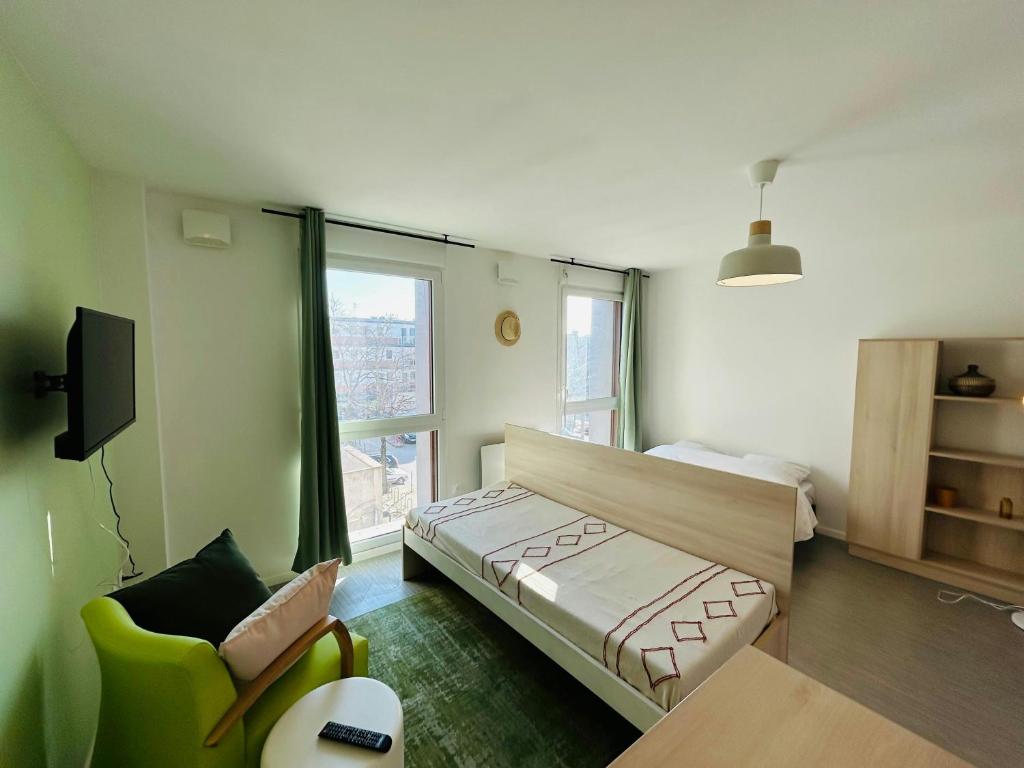 TV a/nebo společenská místnost v ubytování We Live In R - Suite 303