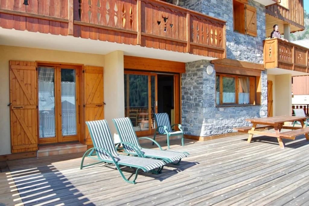 Balkón nebo terasa v ubytování Casa-Tour du Merle N° 2