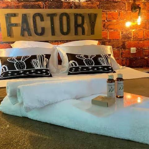 Hyper centre Colmar The Factory Room – photo 17