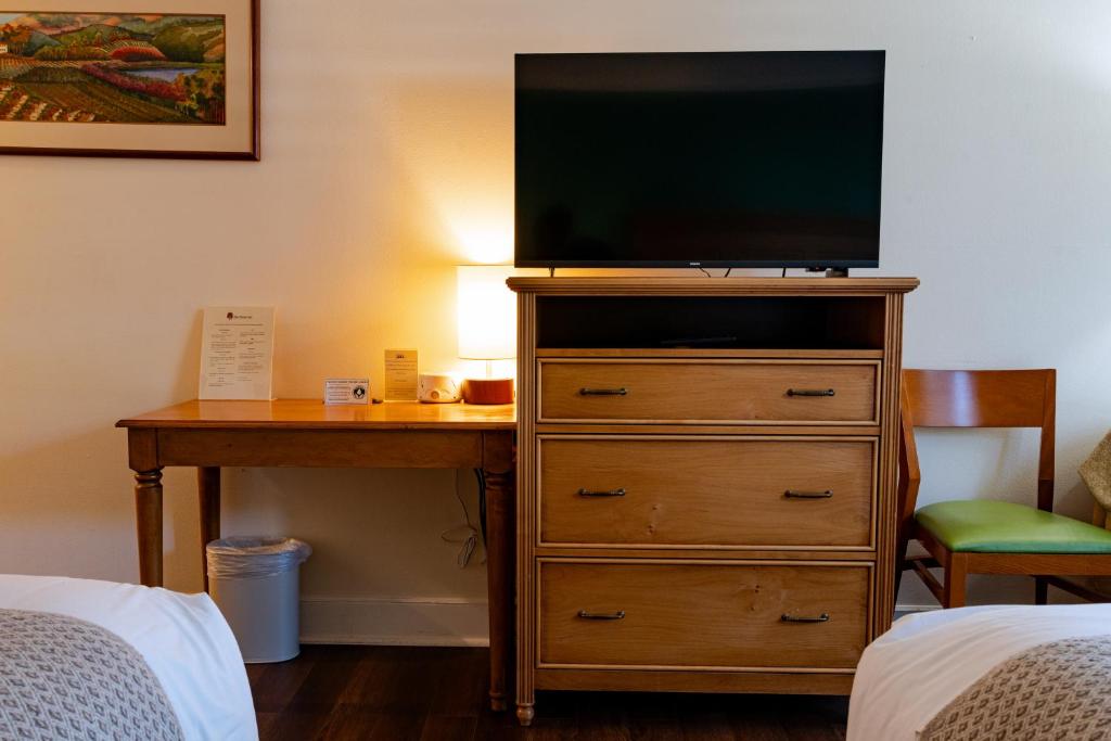 Elm House Inn photo