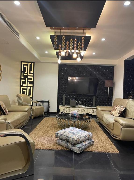 Posezení v ubytování شقة دوبلكس بمدخل خاص هادئة