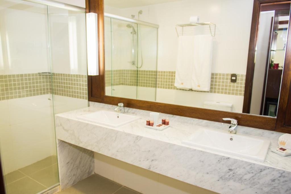Royal Atlântica Macaé Hotel - Habitación Cuádruple Superior