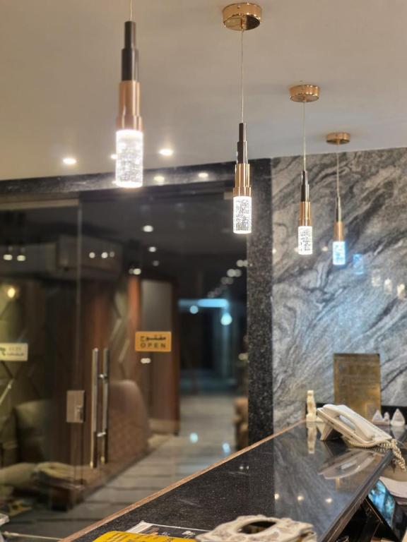 Aura Garden City Hotel - 16