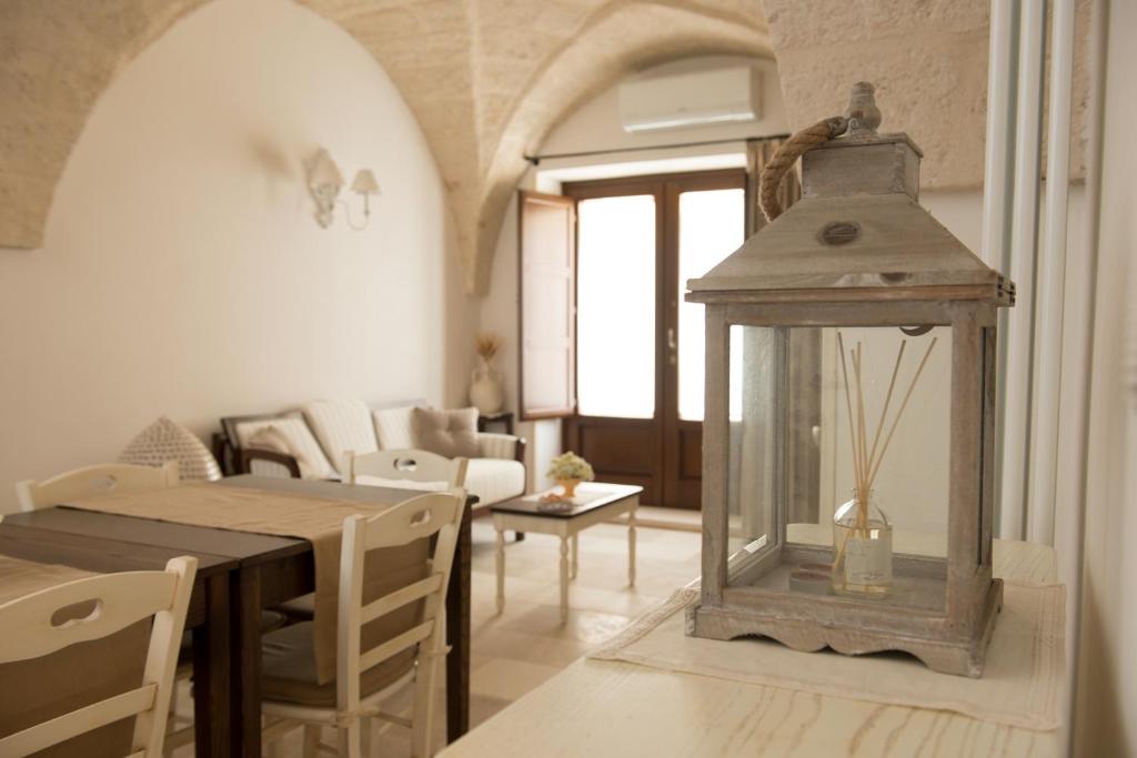 A seating area at Antica Via Roma B&B E RELAX