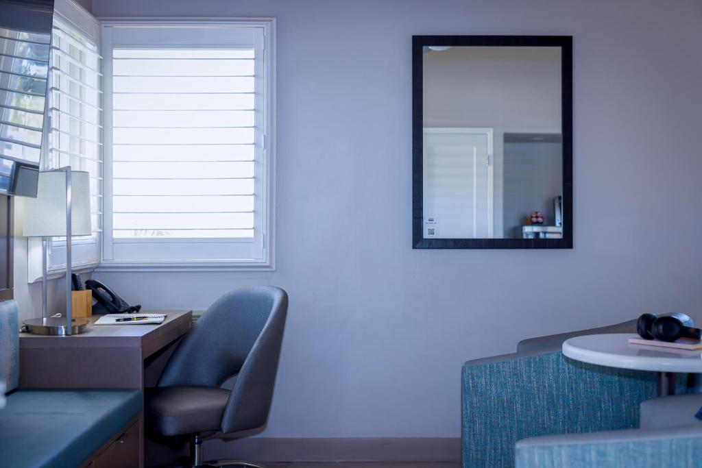 Marina Beach Hotel photo