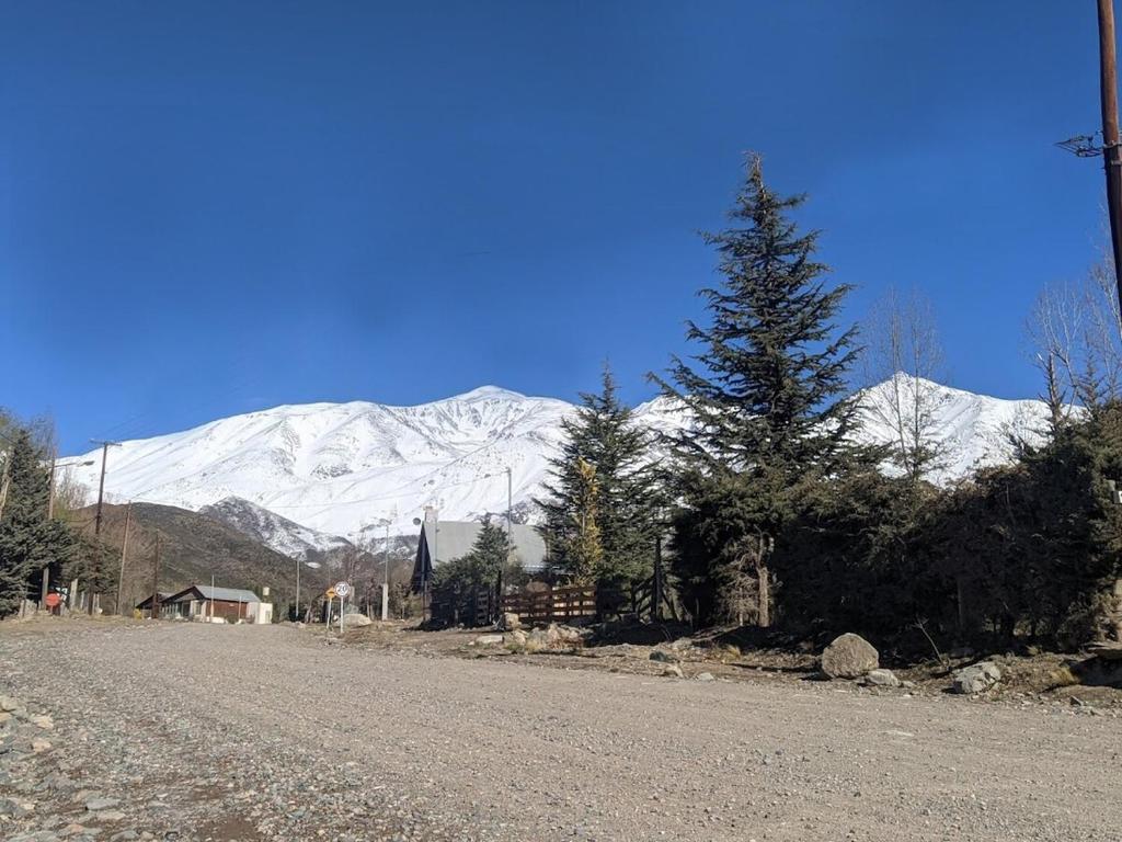 En generel udsigt til bjerge eller udsigt til bjerge taget fra feriehuset